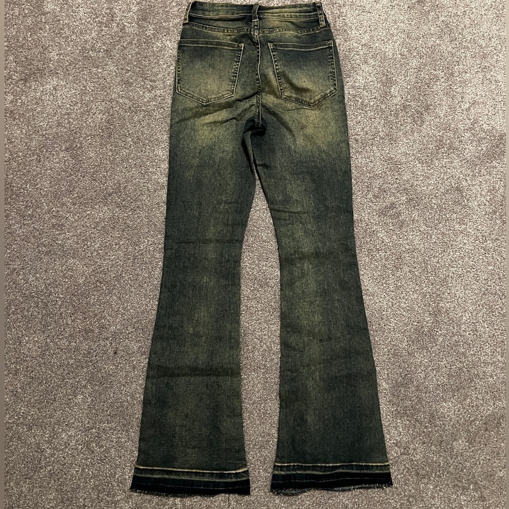 Ashley Mason Premium High Rise Bootcut Jeans with Studded Accents Size 0/24 - Picture 3 of 4